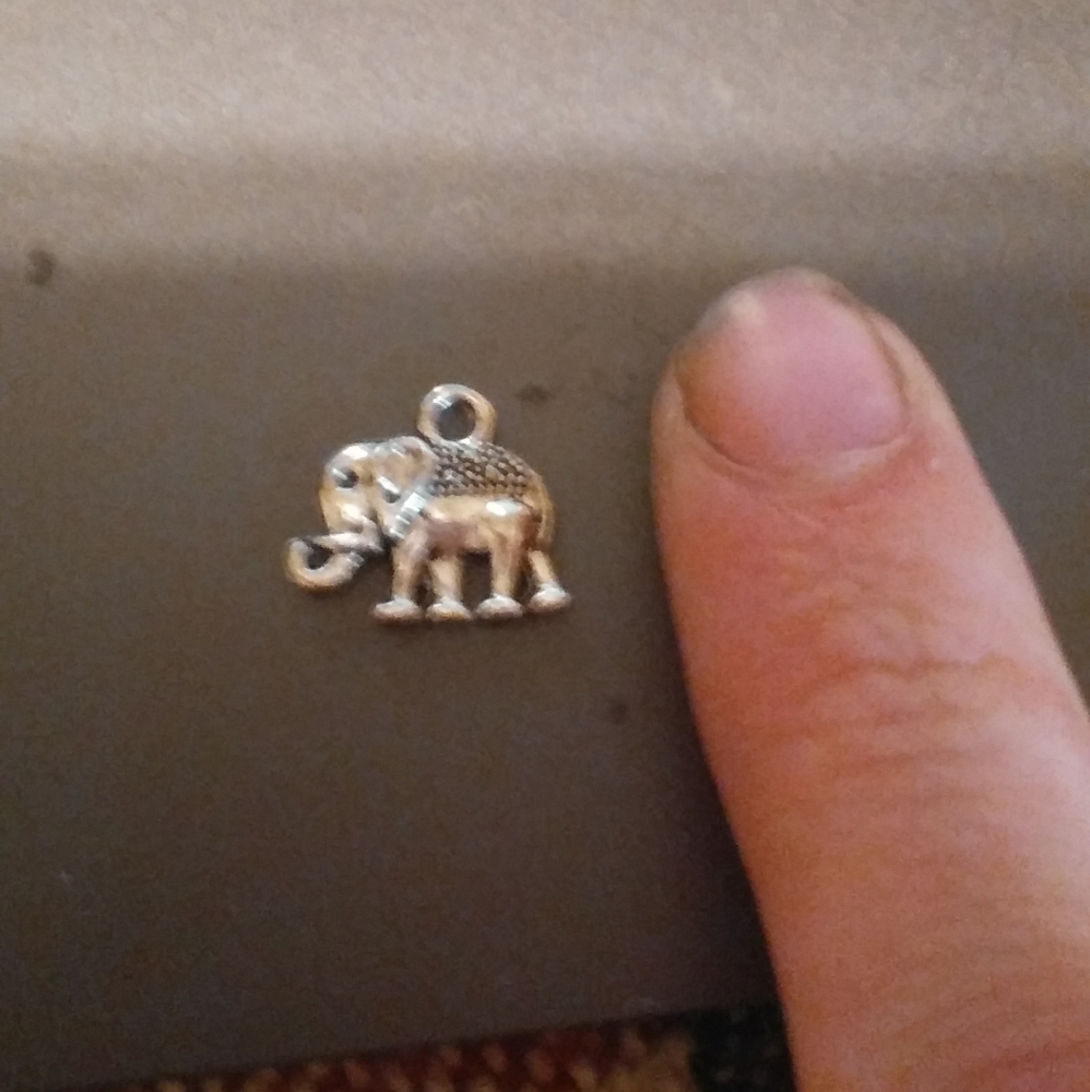 Elephant pendant - Picture 2 of 2